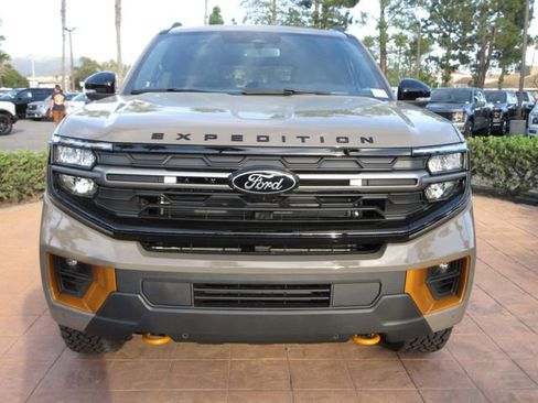 New 2026 Ford Expedition Tremor image 7