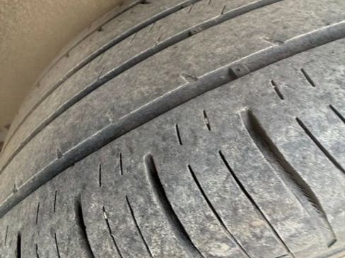 Used 2024 GMC Terrain SLE w/ Driver Convenience Package image 5