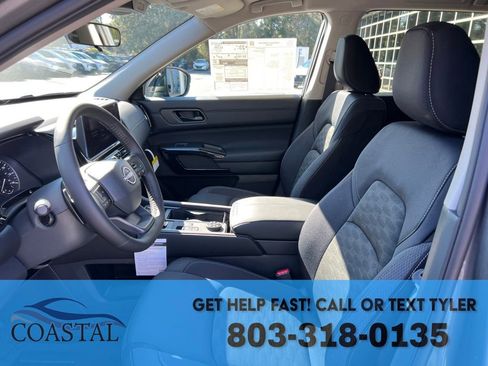 New 2026 Nissan Pathfinder SV image 10