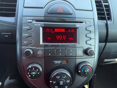 Used 2011 Kia Soul + w/ Audio Pkg FWD image 12