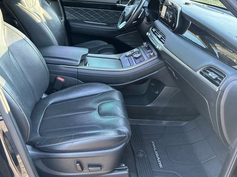 Used 2021 Hyundai Palisade Calligraphy w/ Winter Package image 17