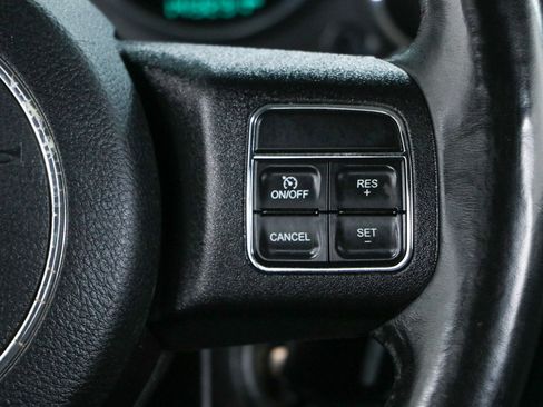 Used 2016 Jeep Wrangler Unlimited Sahara w/ Dual Top Group AWD/4WD image 15