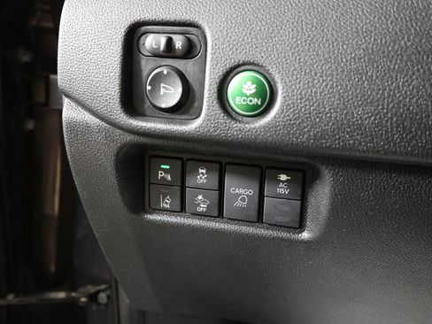 Used 2018 Honda Ridgeline RTL-E image 33