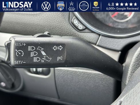 Used 2014 Volkswagen Golf 4-Door image 19