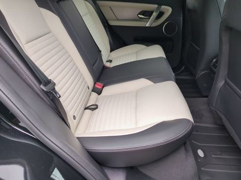 New 2026 Land Rover Discovery Sport Landmark AWD/4WD image 17