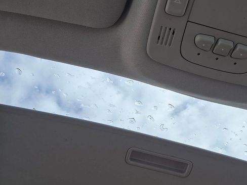 Used 2009 Buick Lucerne Super image 14