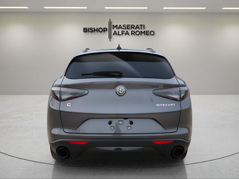 New 2026 Alfa Romeo Stelvio Sprint w/ Convenience Package AWD/4WD image 6