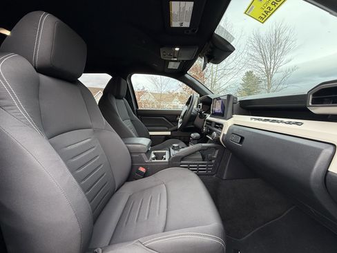 Used 2024 Toyota Tacoma TRD Sport image 36