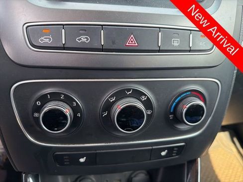 Used 2015 Kia Sorento LX image 17