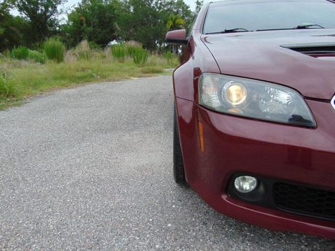 Used 2009 Pontiac G8 GT w/ Premium Package RWD image 3