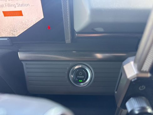 Used 2025 GMC Hummer EV 3X AWD/4WD image 24