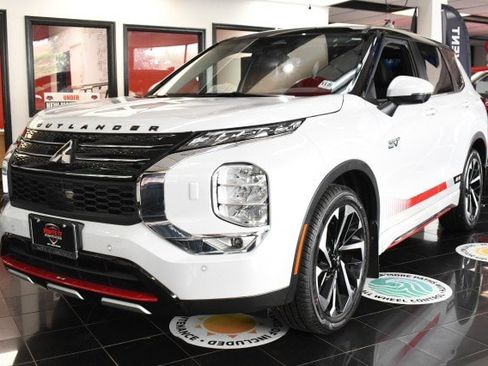 Used 2024 Mitsubishi Outlander Ralliart AWD/4WD image 1