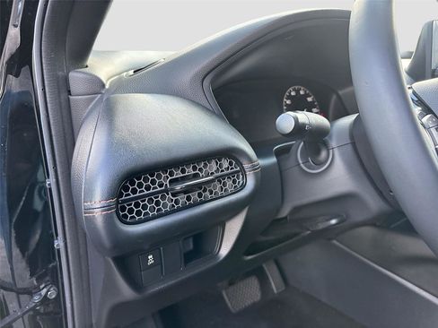 Certified 2023 Honda HR-V Sport image 11