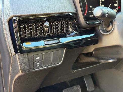 Used 2024 Honda CR-V EX-L image 18