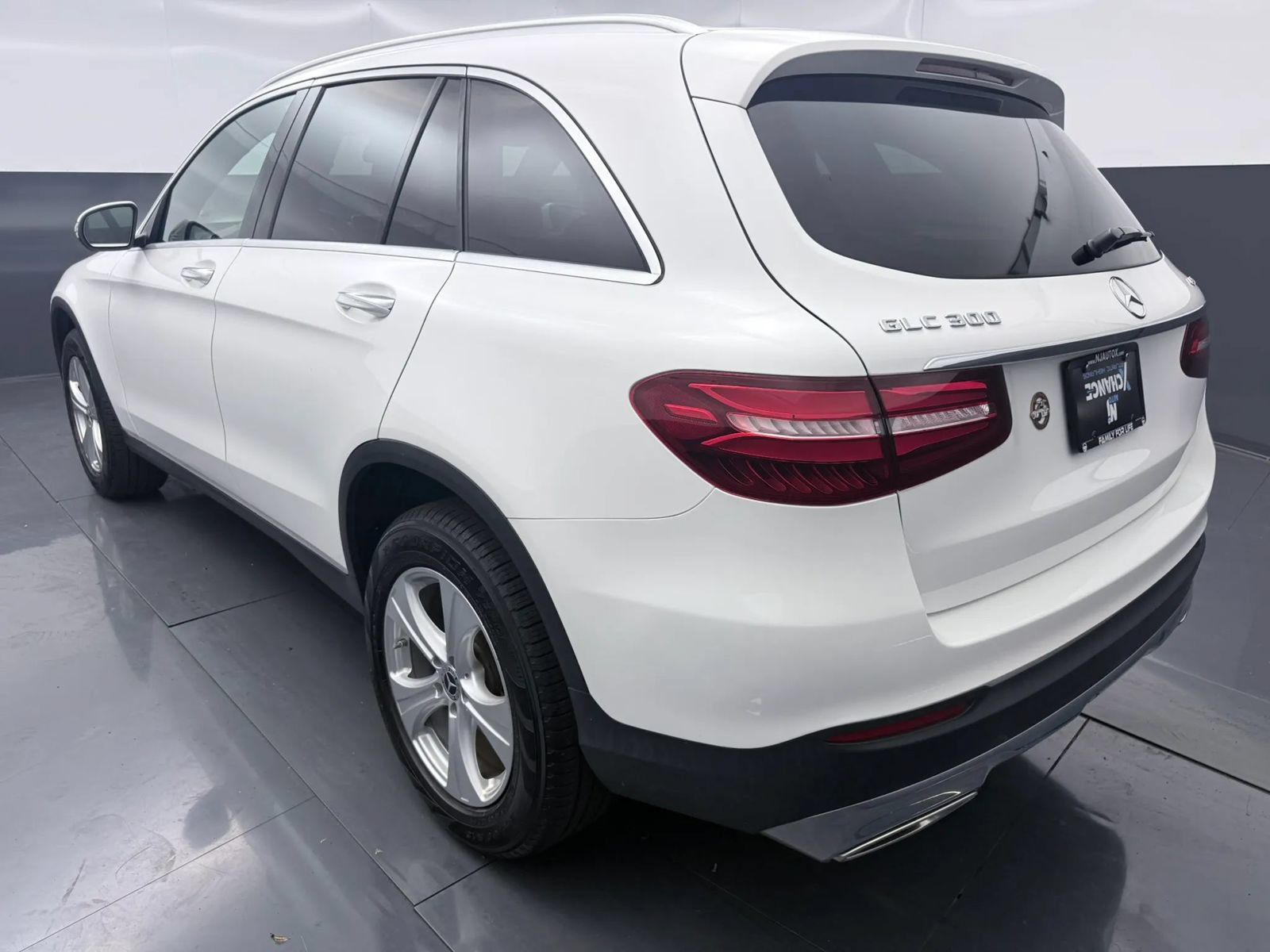 Used 2018 Mercedes-Benz GLC 300 4MATIC image 6
