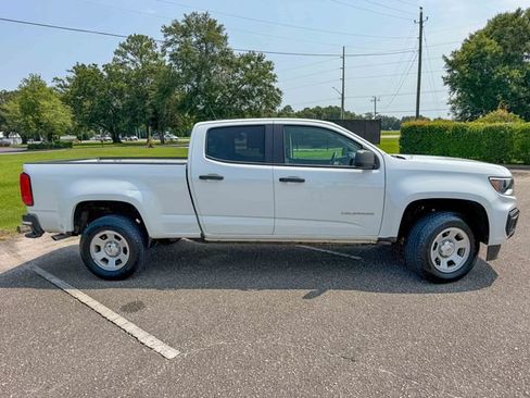 Used 2022 Chevrolet Colorado W/T w/ WT Convenience Package RWD image 2