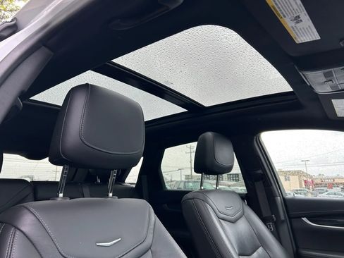 Used 2021 Cadillac XT5 Premium Luxury AWD/4WD image 12