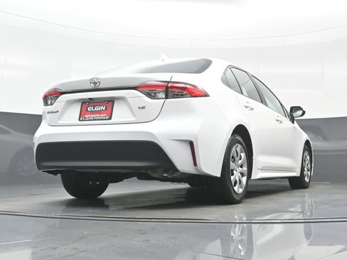 Used 2024 Toyota Corolla LE image 29
