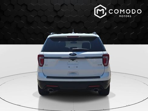 Used 2019 Ford Explorer XLT w/ XLT Sport Appearance Package AWD/4WD image 4