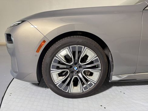 Certified 2023 BMW i7 xDrive60 w/ Parking Assistance Package AWD/4WD image 10