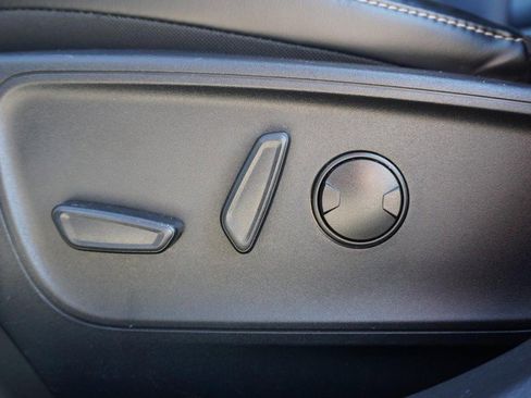 Used 2025 Ford Escape Platinum image 22