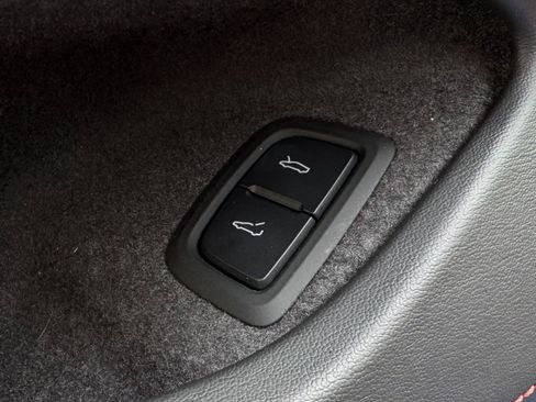 Used 2021 Chevrolet Corvette Stingray Preferred Cpe w/ 2LT image 72