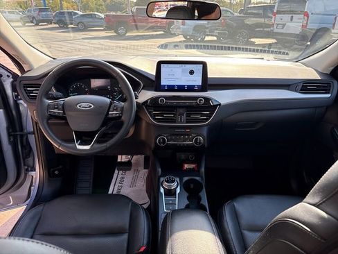 Used 2022 Ford Escape SEL w/ Class II Trailer Tow Package image 13