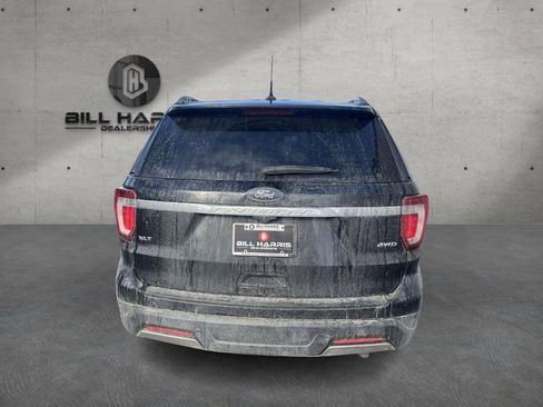 Used 2019 Ford Explorer XLT w/ Equipment Group 202A image 6