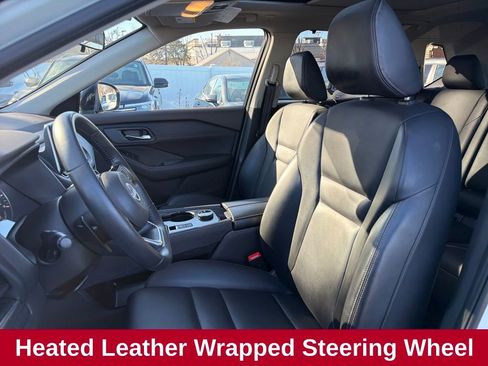 Used 2023 Nissan Rogue SV w/ SV Premium Package image 19