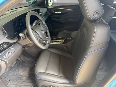 Used 2025 Buick Envista Sport Touring w/ Convenience I Package FWD image 19