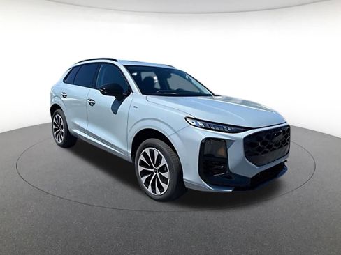 New 2026 Audi Q3 quattro 2.0T AWD/4WD image 1