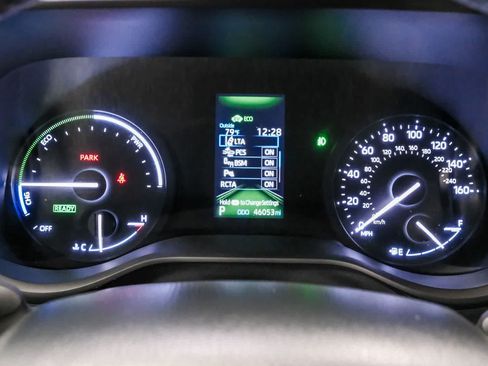 Used 2023 Toyota Sienna XLE FWD image 28