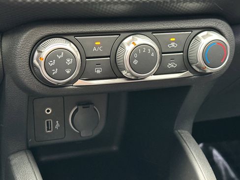 Used 2023 Nissan Kicks S image 20