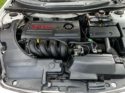 Used 2000 Toyota Celica GT FWD image 10