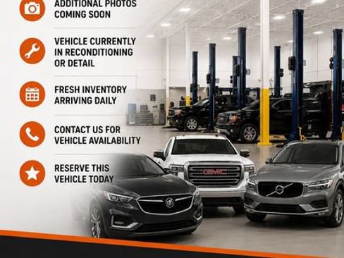 Used 2020 Chrysler Pacifica Limited FWD image 2