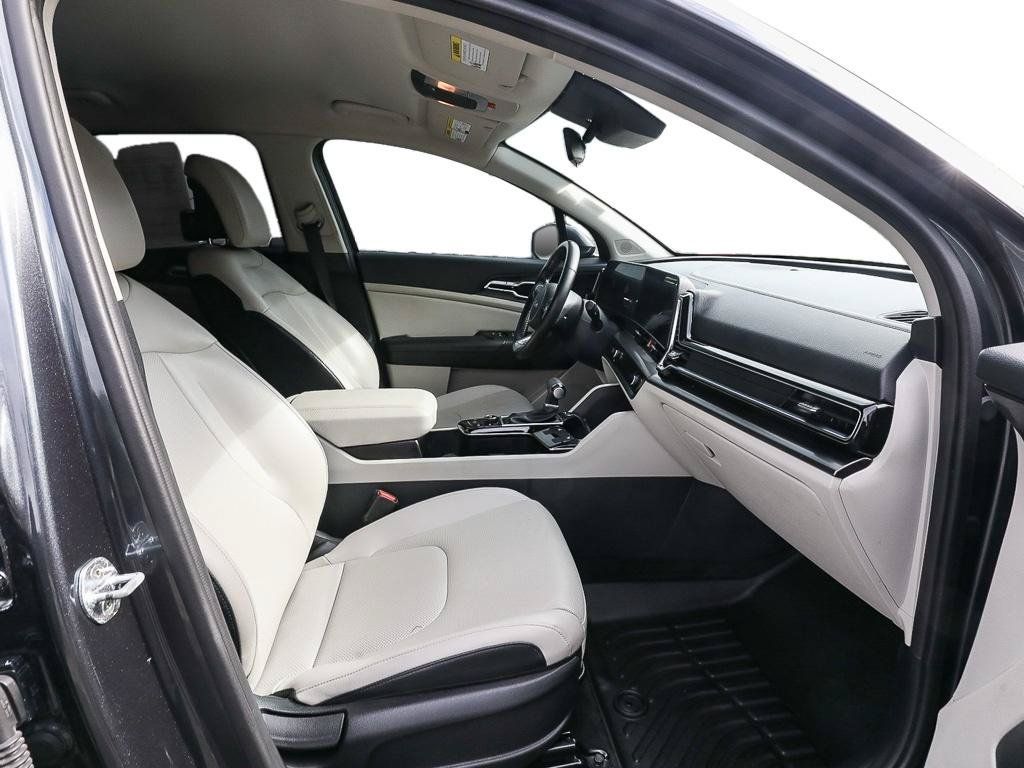 Used 2023 Kia Sportage EX FWD image 18