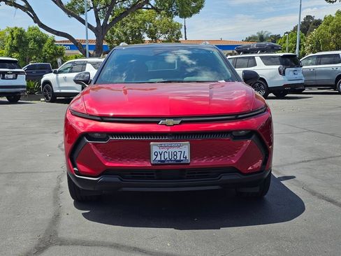 New 2026 Chevrolet Equinox EV LT FWD image 2