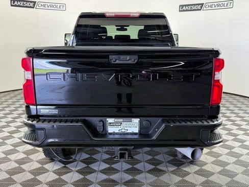 Used 2021 Chevrolet Silverado 2500 Custom w/ Custom Value Package AWD/4WD image 5
