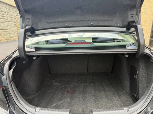 Used 2016 MAZDA MAZDA3 i Sport FWD image 35