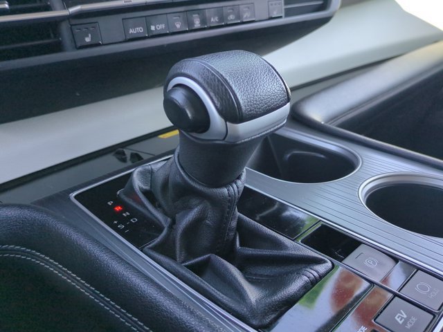 Used 2025 Toyota Sienna XLE FWD image 23