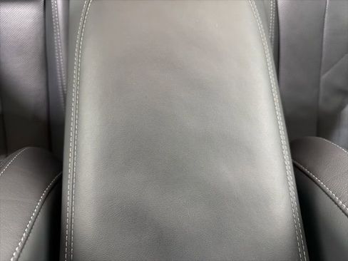 Used 2025 BMW X3 xDrive30i w/ Premium Package image 40