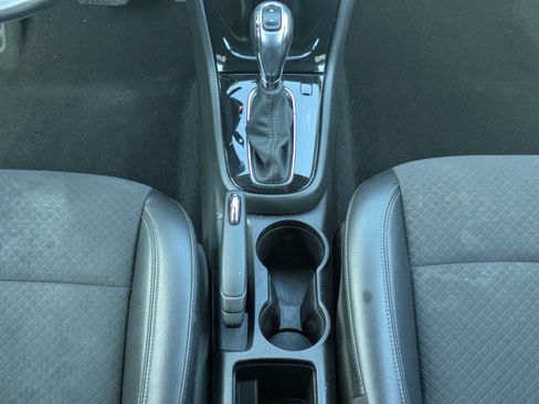 Certified 2022 Buick Encore Preferred w/ Safety Package AWD/4WD image 6