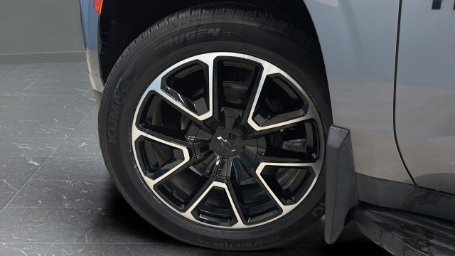 Used 2022 Chevrolet Tahoe RST w/ Luxury Package AWD/4WD image 41