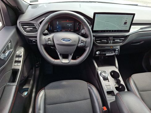 Used 2024 Ford Escape ST-Line w/ Tech Pack #1 FWD image 11