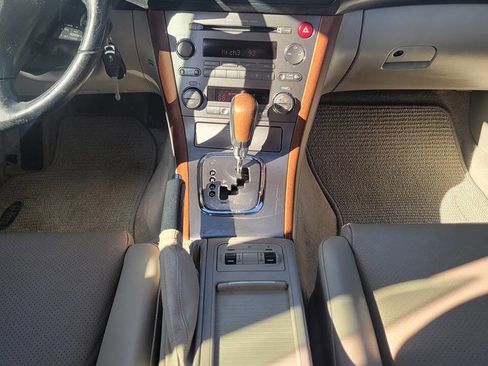 Used 2005 Subaru Outback 3.0R L.L. Bean image 30