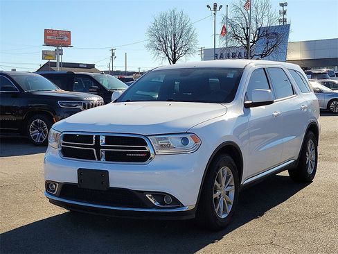 Used 2018 Dodge Durango SXT w/ 3rd Row Seating Group image 2