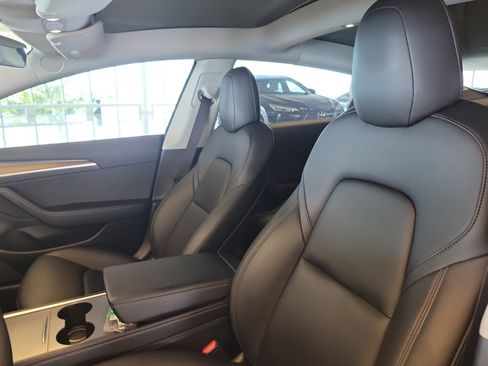 Used 2022 Tesla Model 3 Performance AWD/4WD image 23