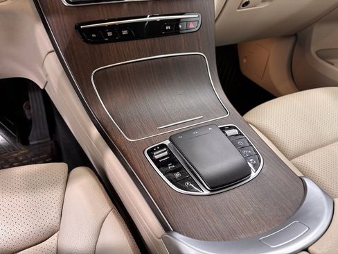 Used 2022 Mercedes-Benz GLC 300 GLC 300 image 14