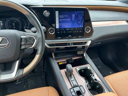 Used 2023 Lexus RX 350h image 18