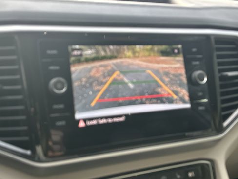 Used 2022 Volkswagen Atlas SE image 31